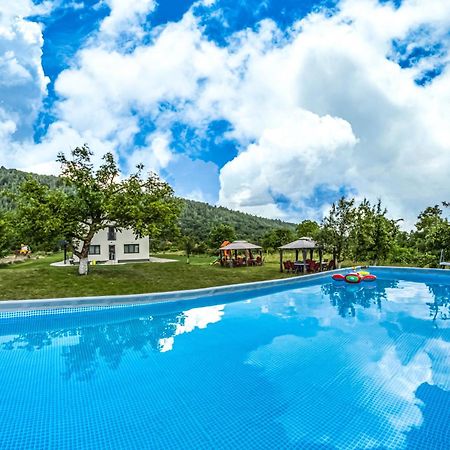 Transalpina Retreat Ξενοδοχείο Novaci-Străini Εξωτερικό φωτογραφία